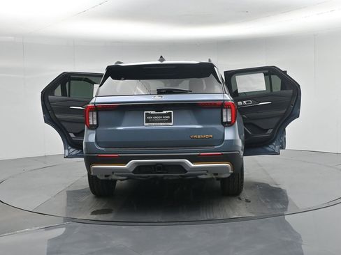 New 2026 Ford Explorer Tremor w/ Tremor Ultimate Package AWD/4WD image 32