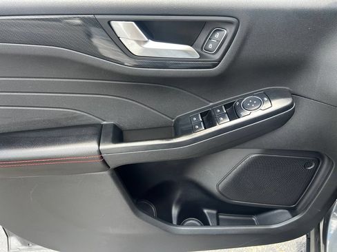 Used 2025 Ford Escape ST-Line Select AWD/4WD image 15