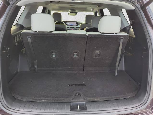 Used 2023 Hyundai Palisade SEL w/ Premium Package AWD/4WD image 5