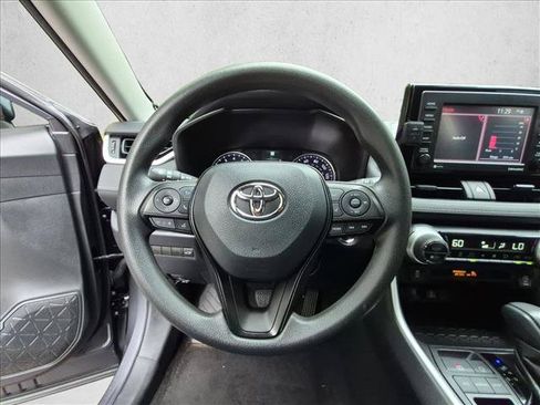 Used 2020 Toyota RAV4 XLE w/ Convenience Package FWD image 30