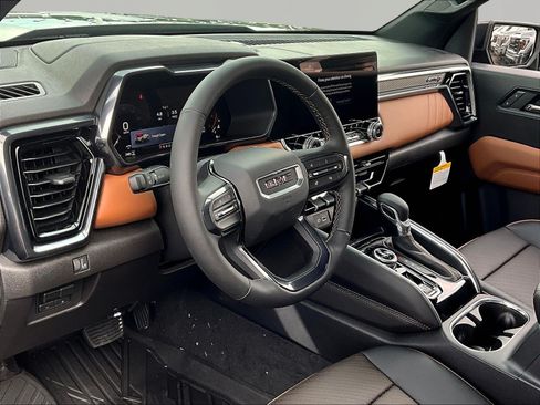 New 2026 GMC Canyon AT4 w/ Technology Plus Package AWD/4WD image 16