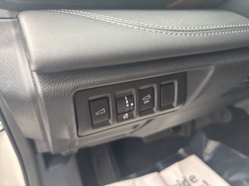 Certified 2022 Subaru Outback Touring image 22