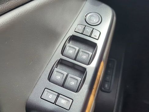 Used 2016 GMC Yukon Denali RWD image 29