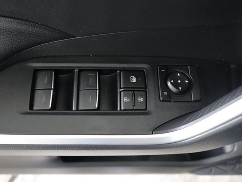 Used 2023 Toyota RAV4 XLE w/ Convenience Package AWD/4WD image 12