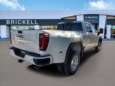 Used 2024 GMC Sierra 3500 Denali w/ Denali Reserve Package image 3
