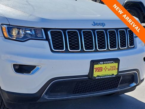 Used 2022 Jeep Grand Cherokee Limited image 7