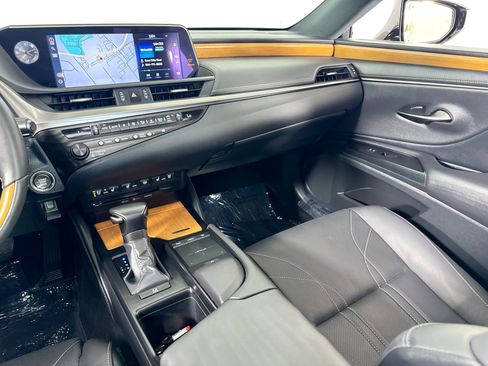 Used 2020 Lexus ES 350 w/ Accessory Package image 29