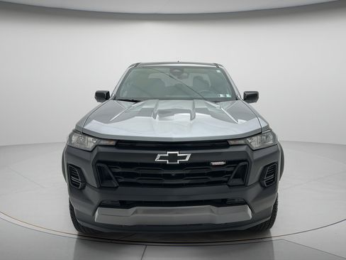 Used 2024 Chevrolet Colorado Trail Boss w/ Technology Package AWD/4WD image 8