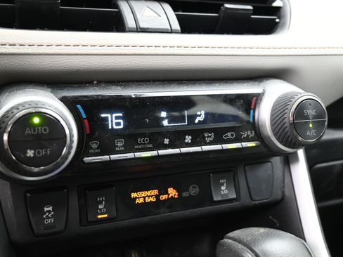 Certified 2022 Toyota RAV4 XLE image 14