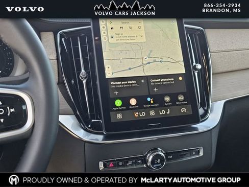 New 2026 Volvo XC90 B5 Plus w/ Protection Package Premier image 6