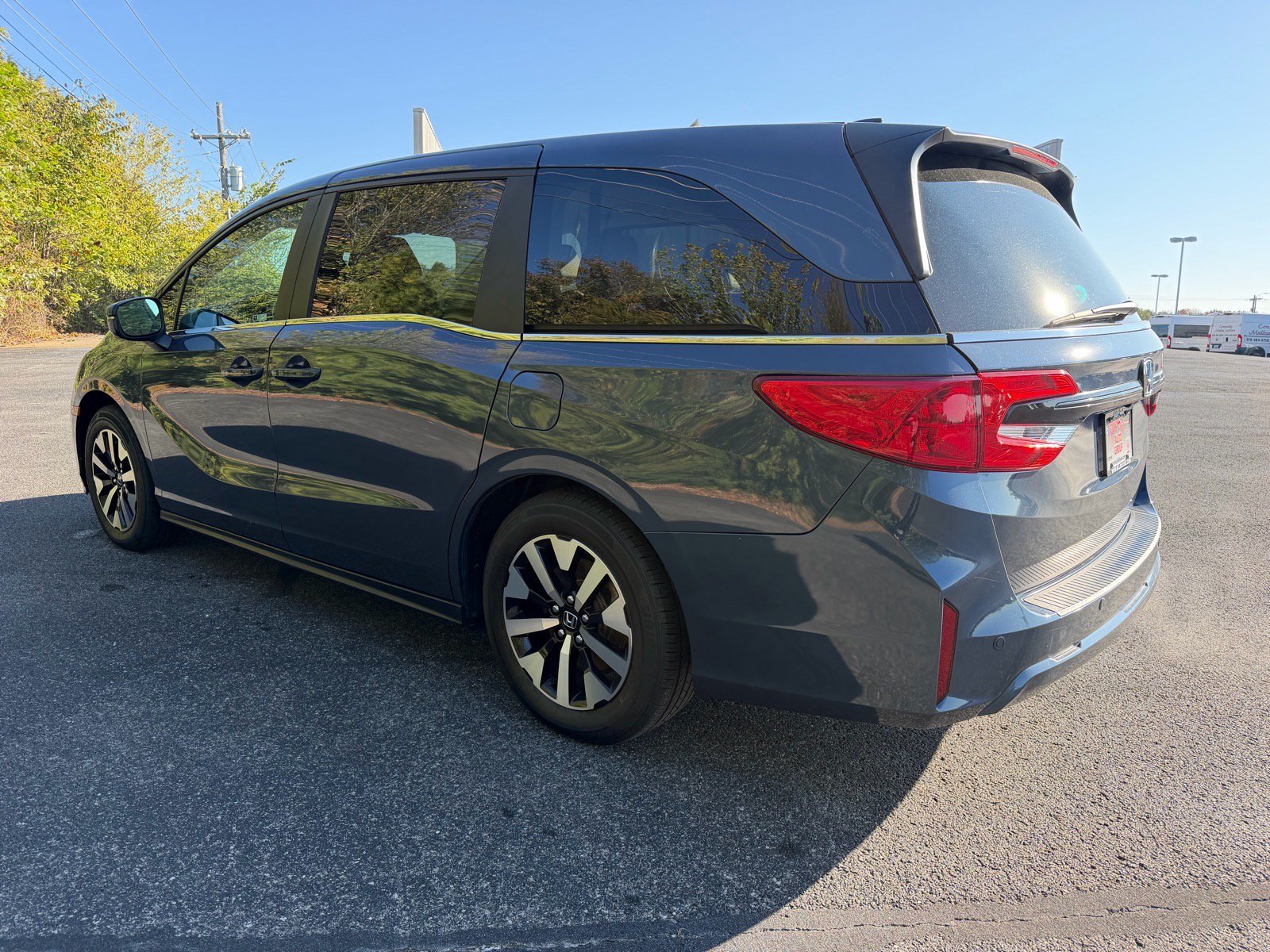 Used 2025 Honda Odyssey EX-L image 9