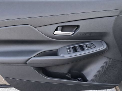 Used 2026 Nissan Sentra SV w/ Floor Mat Package FWD image 11