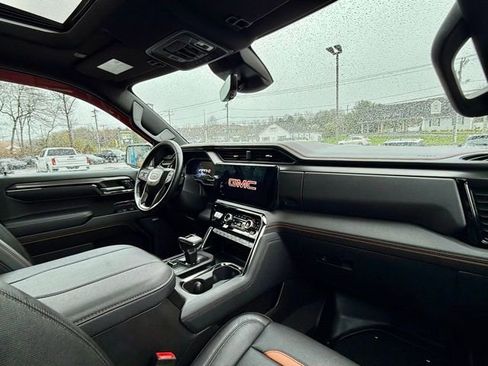 Used 2024 GMC Sierra 1500 AT4 w/ Technology Package image 22
