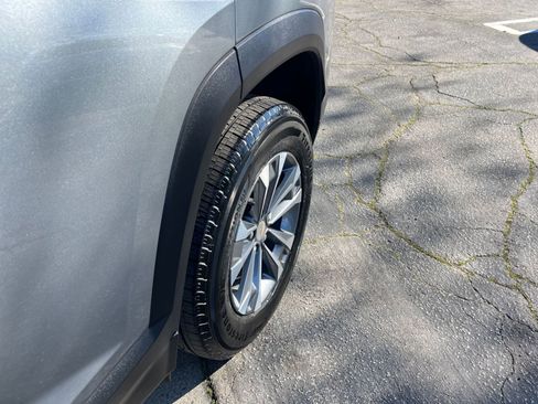 Used 2025 Chevrolet Equinox LT image 30