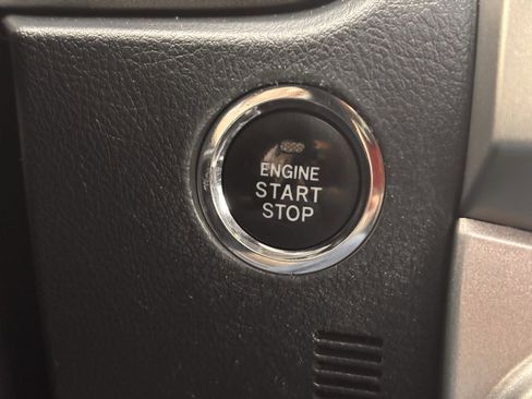 Used 2013 Toyota 4Runner Limited image 5