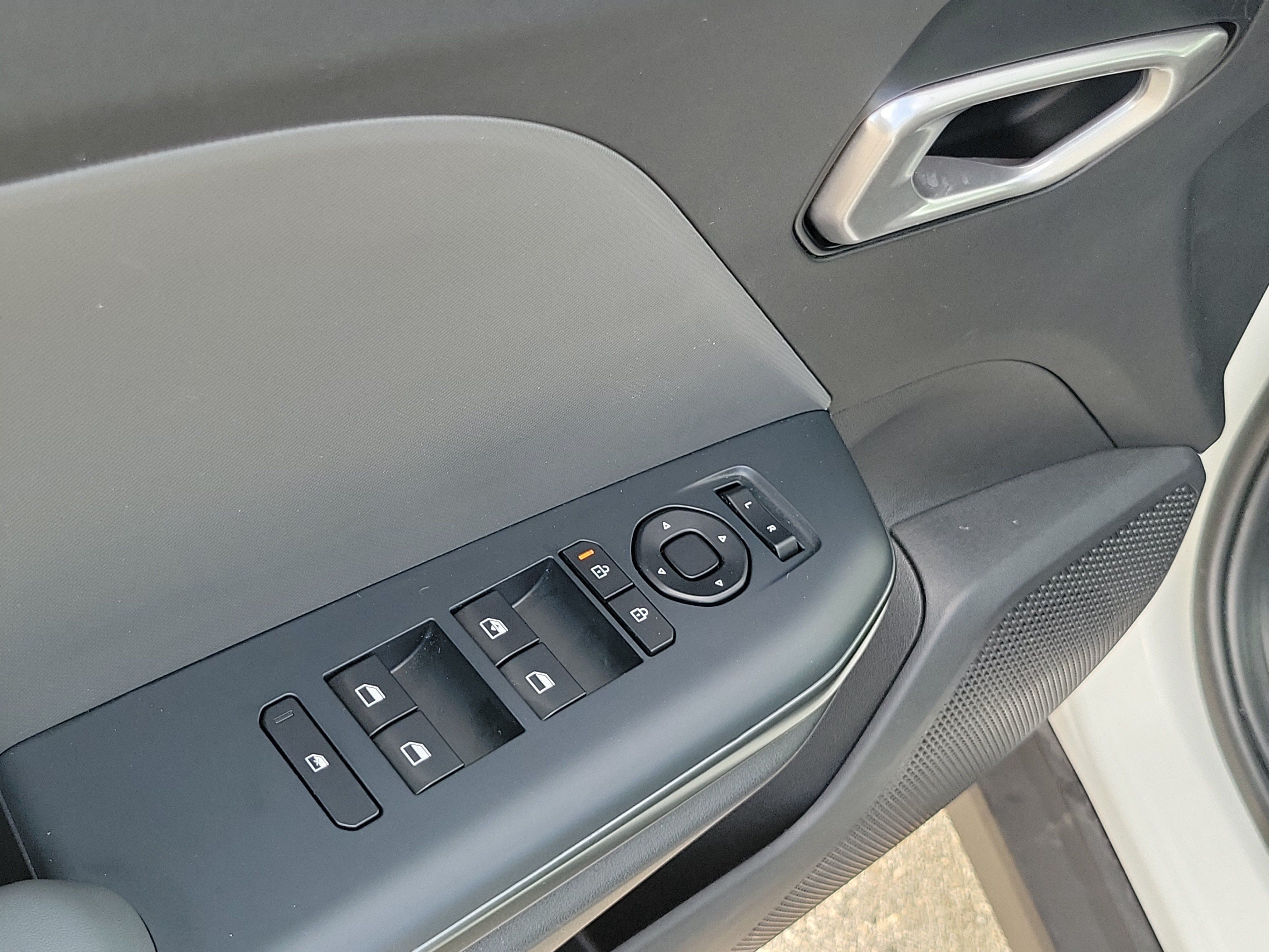 Used 2025 Kia K4 FWD image 28