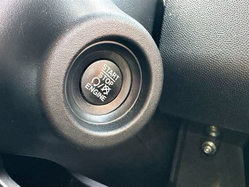 Used 2023 RAM ProMaster 3500 FWD image 12