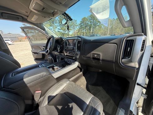 Used 2015 Chevrolet Silverado 2500 LTZ w/ Z71 Package, Off-Road AWD/4WD image 14