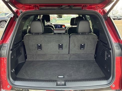 Used 2024 Chevrolet Traverse RS w/ LPO, Floor Liner Package image 7