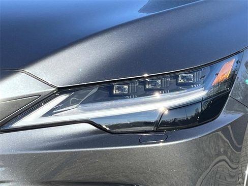 New 2026 Lexus RX 350 image 9