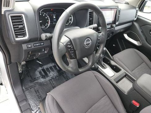 Certified 2024 Nissan Frontier SV w/ SV Convenience Package image 11