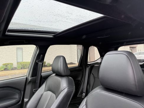 Used 2025 Subaru Forester Limited w/ Popular Package image 19