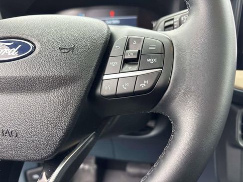 Certified 2025 Ford Maverick Lariat w/ 4K Tow Package image 24