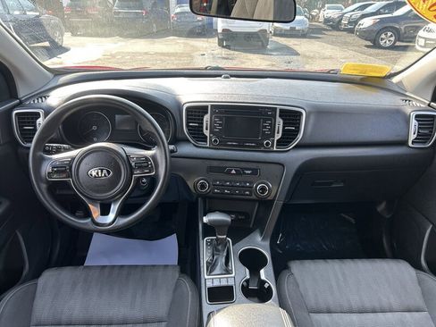 Used 2017 Kia Sportage LX image 10