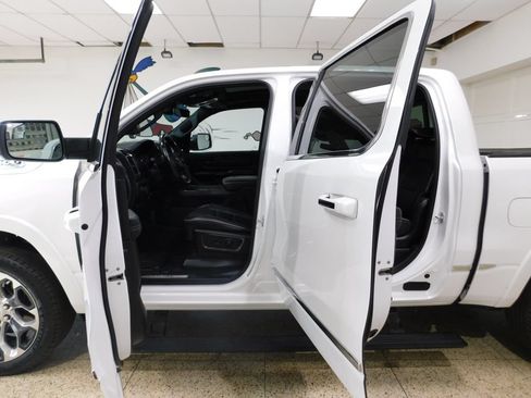 Used 2022 RAM 1500 Limited w/ Body-Colour Bumper Group AWD/4WD image 19