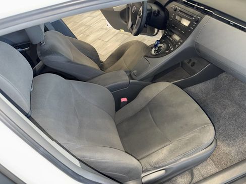Used 2011 Toyota Prius Two image 26