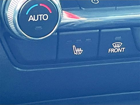 Used 2021 MAZDA MAZDA3 s image 21