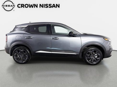 New 2026 Nissan Kicks SR FWD image 4