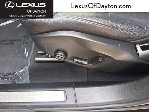 Used 2024 Volvo XC60 B5 Plus image 15