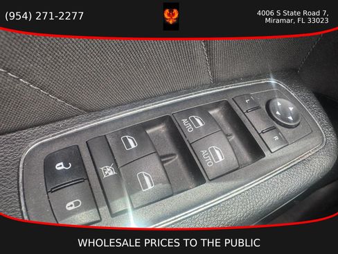 Used 2023 Dodge Charger SXT RWD image 17