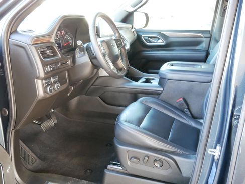 Used 2021 Chevrolet Suburban Z71 w/ Rear Media and Nav Package image 4