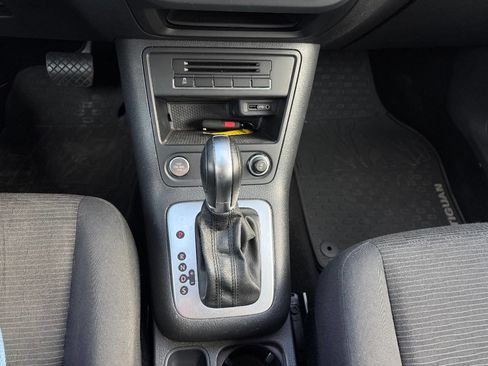 Used 2017 Volkswagen Tiguan Limited FWD image 15