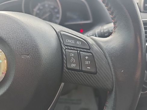 Used 2014 MAZDA MAZDA3 i Touring image 21