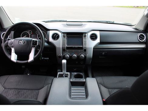 Used 2014 Toyota Tundra SR5 w/ SR5 Upgrade Package AWD/4WD image 9