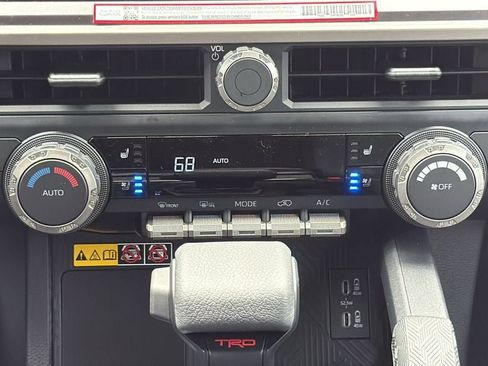 New 2026 Toyota 4Runner TRD Off-Road Premium AWD/4WD image 25