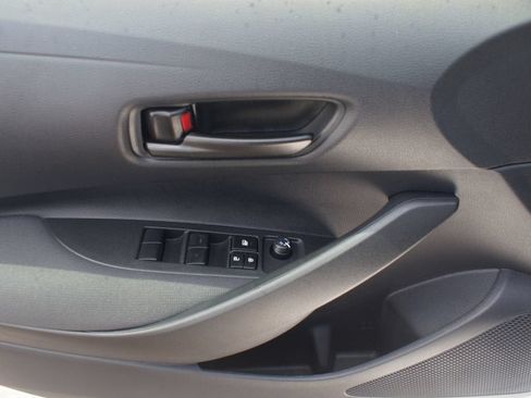 Used 2026 Toyota Corolla LE FWD image 27