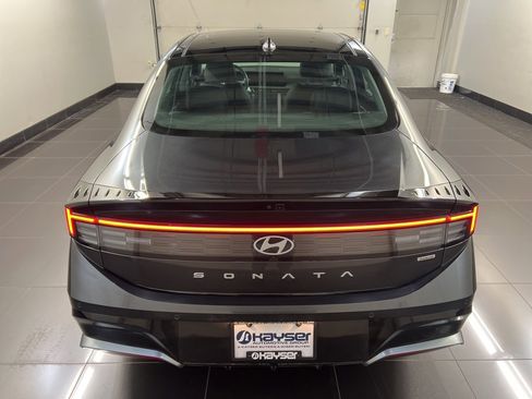 Used 2025 Hyundai Sonata Limited image 5