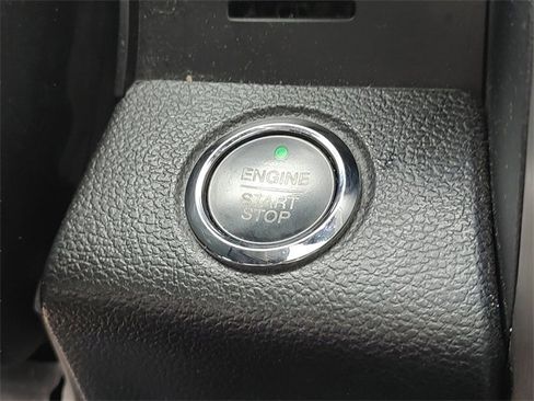 Used 2015 Ford F150 Platinum w/ Trailer Tow Package image 23