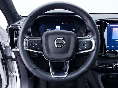 Used 2023 Volvo XC40 Recharge Plus AWD/4WD image 30