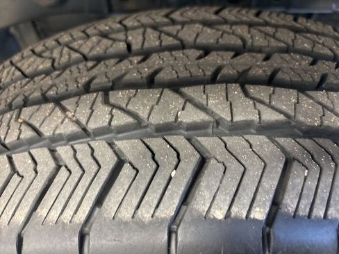 Used 2024 Ford F150 Platinum image 15