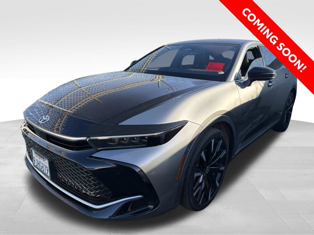 Certified 2023 Toyota Crown Platinum AWD/4WD image 1
