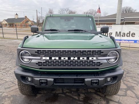 Used 2025 Ford Bronco Badlands w/ Sasquatch Package image 9