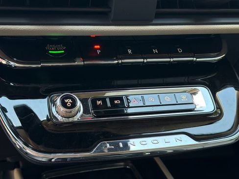 New 2026 Lincoln Corsair Premiere FWD image 32