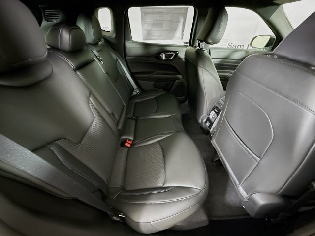 New 2026 Jeep Compass Latitude AWD/4WD image 24