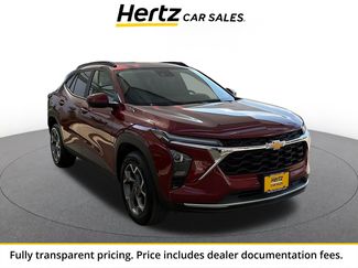 Used 2025 Chevrolet Trax LT FWD video 1