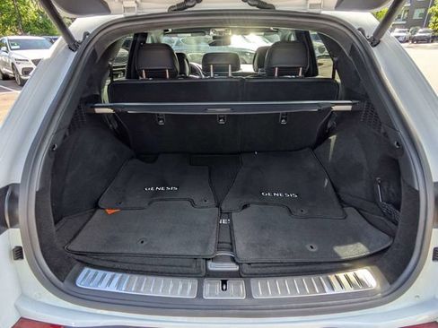 Used 2025 Genesis GV70 3.5T Sport w/ Sport Advanced Package AWD/4WD image 13